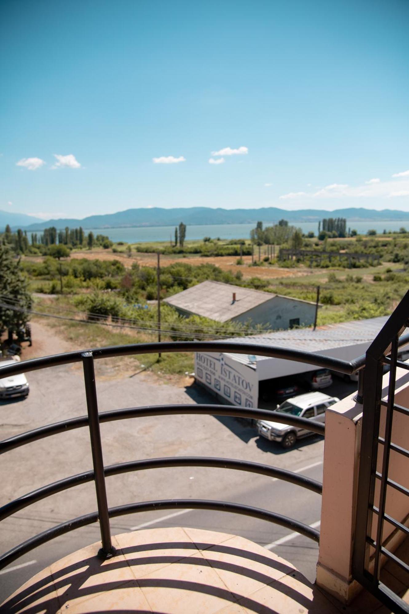 Hotel Istatov Nov Dojran Extérieur photo