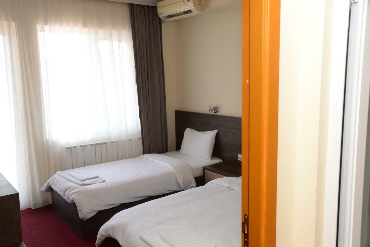 Hotel Istatov Nov Dojran Extérieur photo