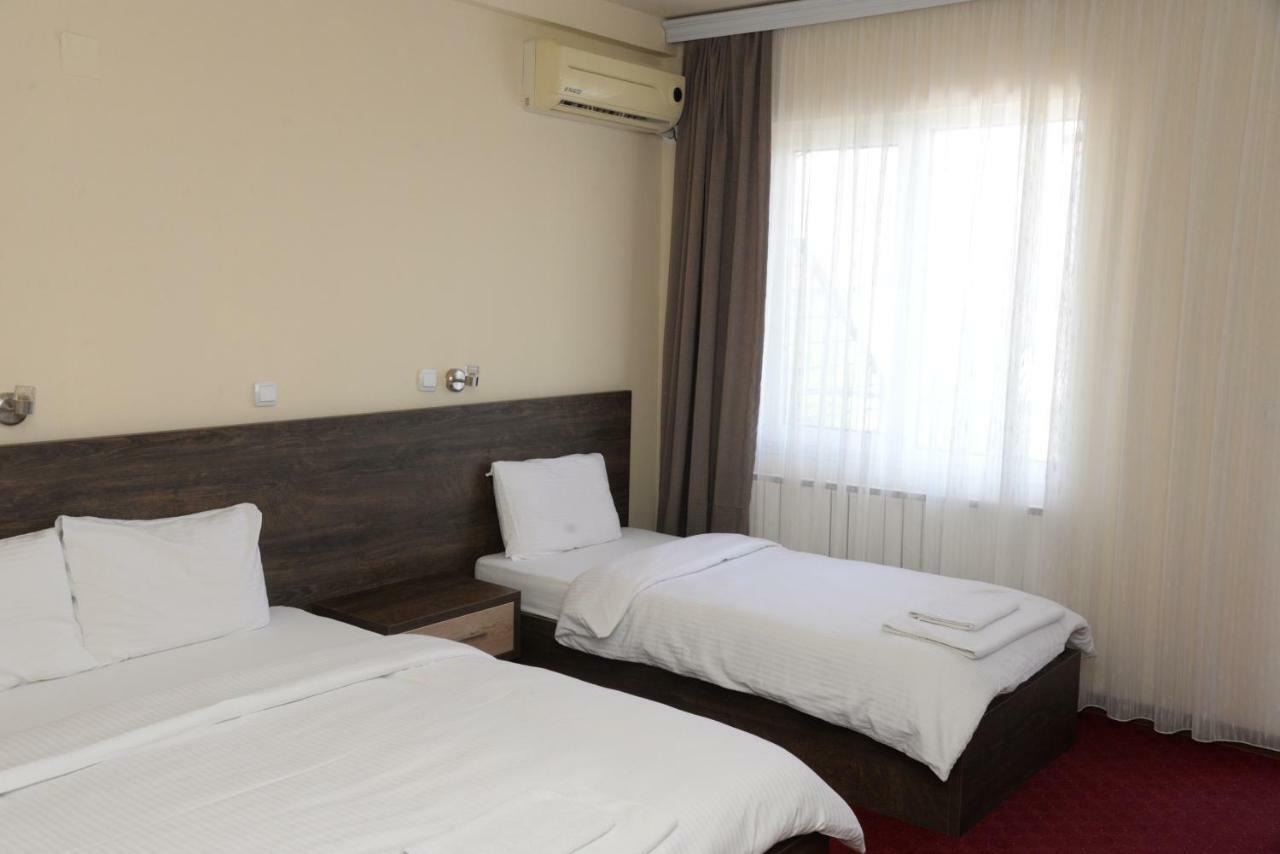 Hotel Istatov Nov Dojran Extérieur photo